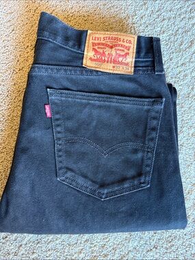 Levi's 505 Slim Straight Jeans in Black